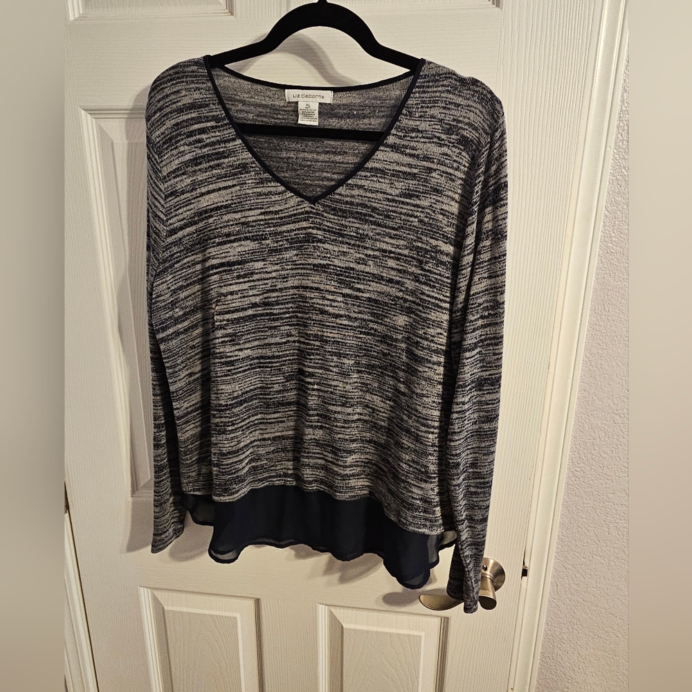 Liz Claiborne Women's Navy and Gray Heathered Long Sleeve Top